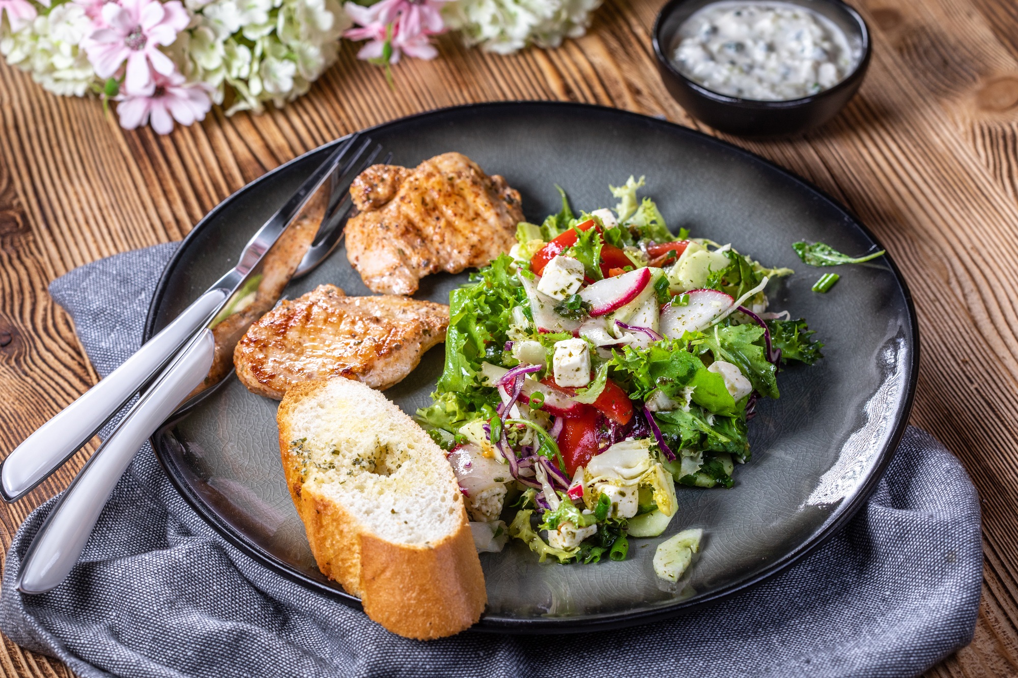 Healthy lunch menu.